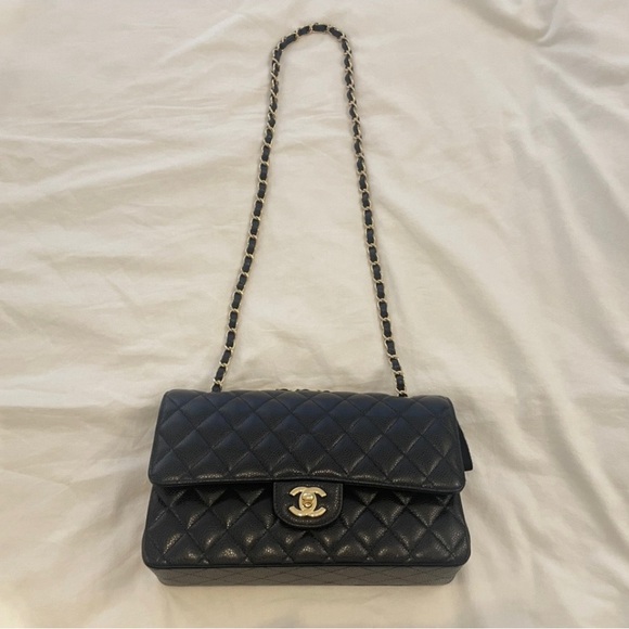 Chanel Classic Medium Flap - Picture 1 of 12